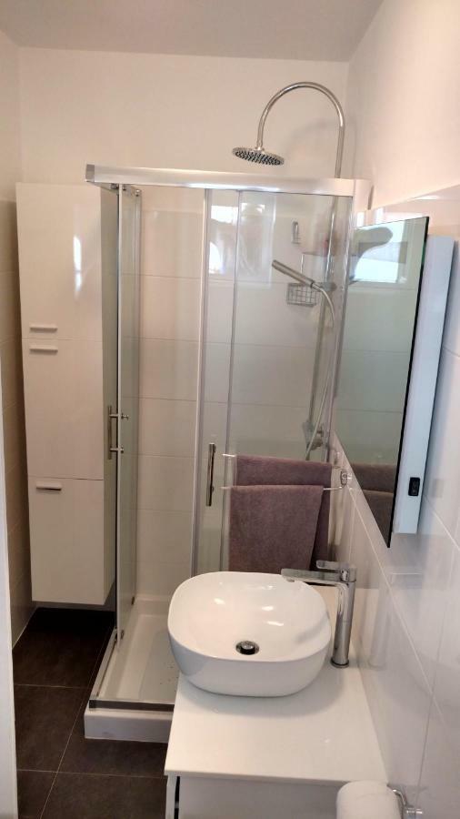 Apartman Eli Rovinj Exteriör bild