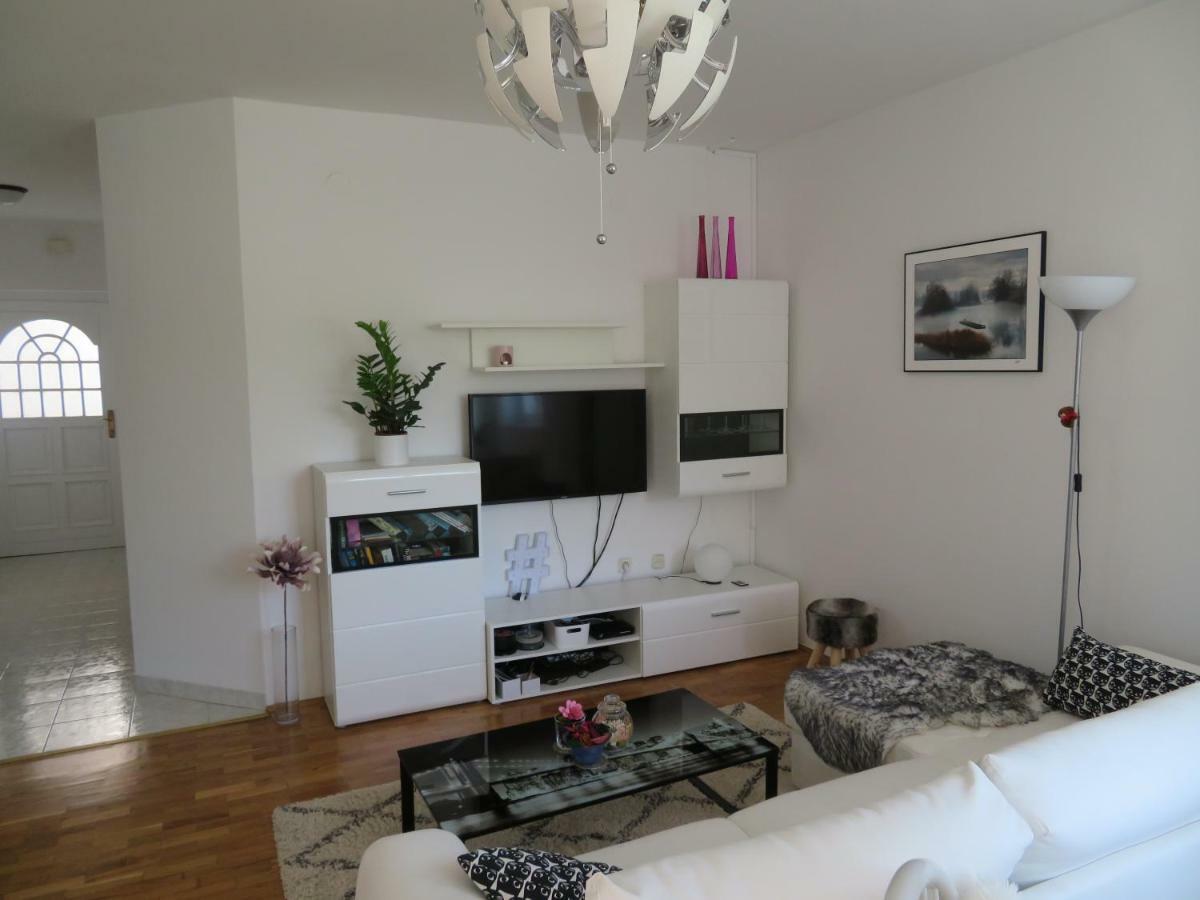 Apartman Eli Rovinj Exteriör bild