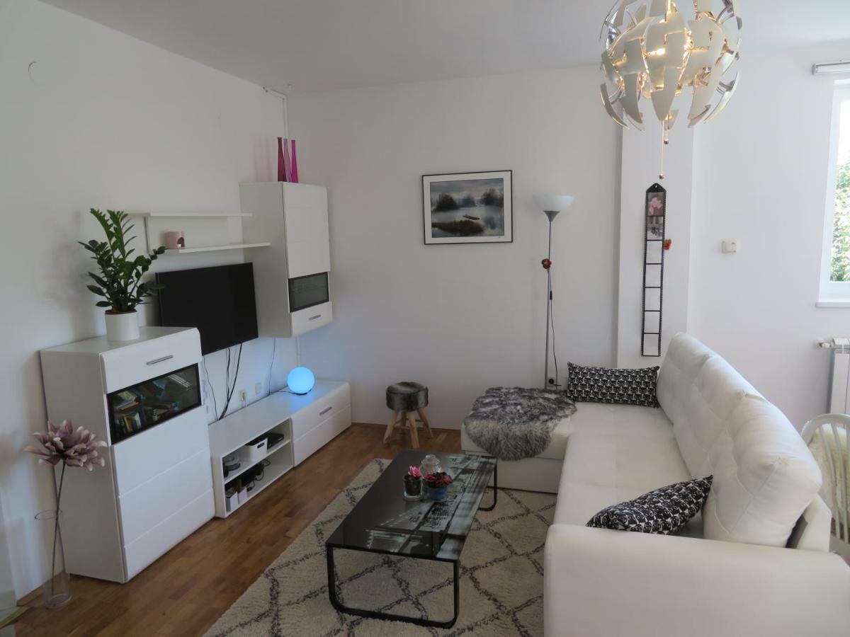 Apartman Eli Rovinj Exteriör bild
